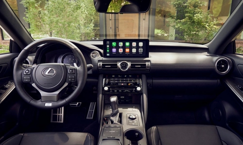 Người dùng có thể mất tiền tỷ để được dùng các ứng dụng trong ô tô