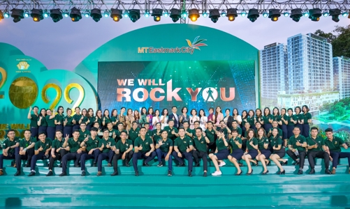 Tôn vinh 500 chuyên viên tư vấn đồng hành cùng MT Eastmark City