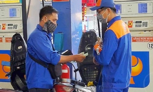 Quỹ bình ổn giá xăng dầu còn dư gần 900 tỷ đồng