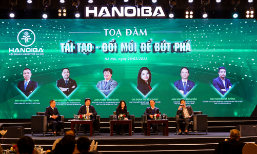 Sau “ngủ đông” vì Covid-19, doanh nghiệp sẽ “tái tạo” và “đổi mới” trong 2022
