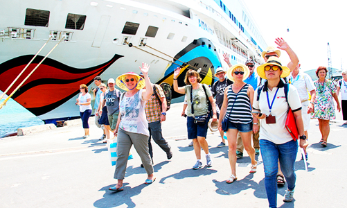 Việt Nam miễn thị thực cho công dân 13 quốc gia