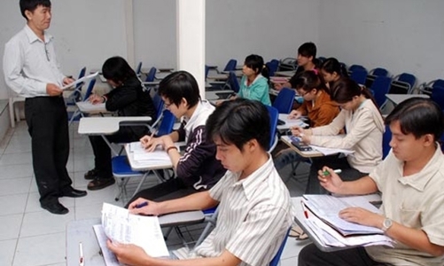 Đề thi tốt nghiệp THPT 2022 cần tăng tính phân hóa để các trường đầu vào cao vẫn có thể tuyển sinh