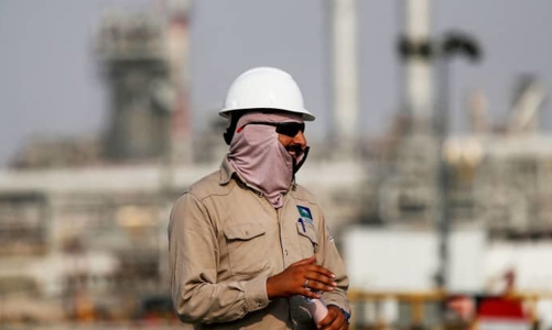 Gã khổng lồ dầu lửa vùng Vịnh Saudi Aramco lãi 110 tỷ USD nhờ giá dầu cao ngất ngưởng