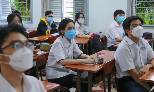 TP.HCM chính thức cho F1 tiêm đủ vaccine được đi làm, đi học