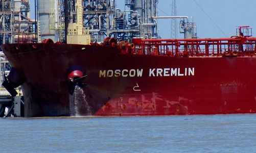 Hai hãng lọc dầu hàng đầu Nhật Bản ngừng nhập khẩu dầu thô từ Nga