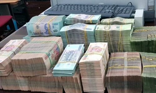 Vì sao chưa từ bỏ cấp hạn mức tín dụng?