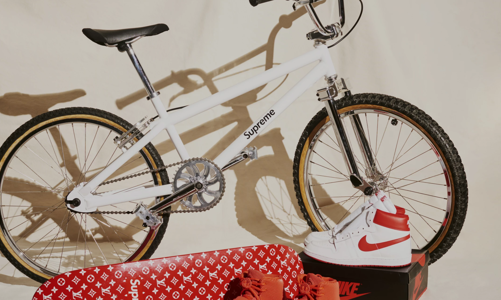 Xe đạp Supreme x Brooklyn Machine Works có giá khởi điểm 50.000 USD