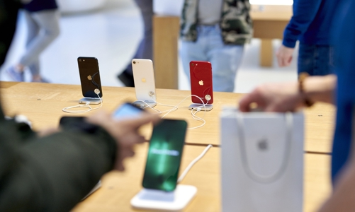 Apple cân nhắc mua chip nhớ Trung Quốc, có thể dùng cho iPhone SE và iPhone 14