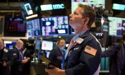 Dow Jones “bay” 550 điểm, chứng khoán Mỹ chốt quý tệ nhất 2 năm