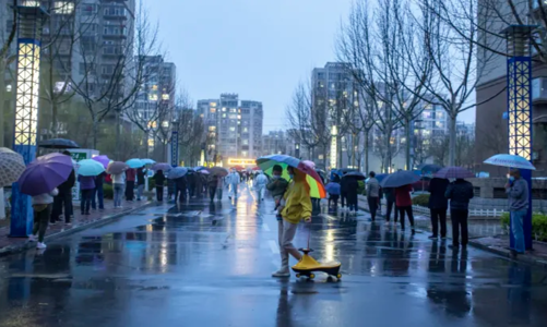 Covid-19 kéo dài, người Trung Quốc muốn tiết kiệm thay vì đầu tư