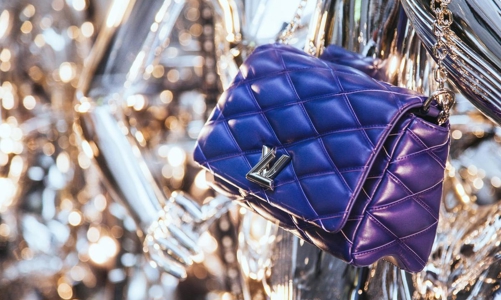 Louis Vuitton bồi thường 1 triệu USD vì vi phạm bản quyền một thiết kế khóa túi