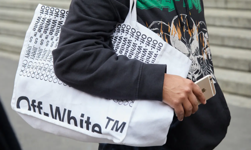 Đã có thể dùng tiền ảo để mua quần áo của Off-White và một số thương hiệu khác