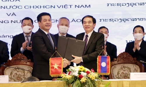 Hoàn thiện cơ chế, chính sách để thúc đẩy thương mại biên giới Việt – Lào