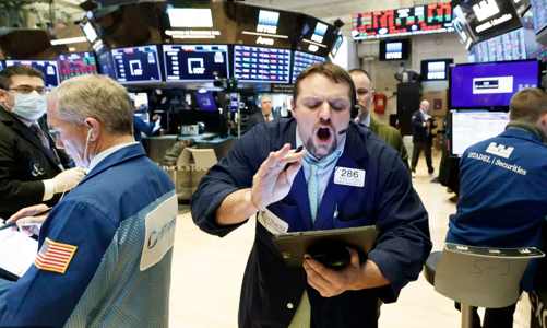 Chứng khoán Mỹ sụt điểm, giá dầu tăng mạnh vì dự định của châu Âu