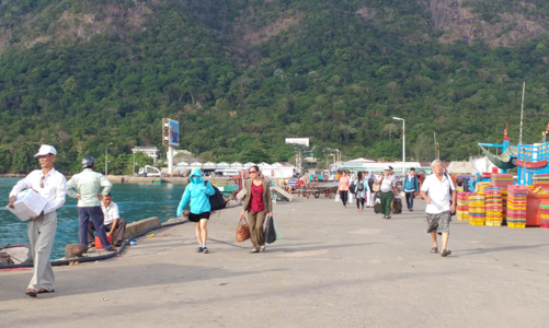 Khách đến Côn Đảo không phải xét nghiệm Covid-19