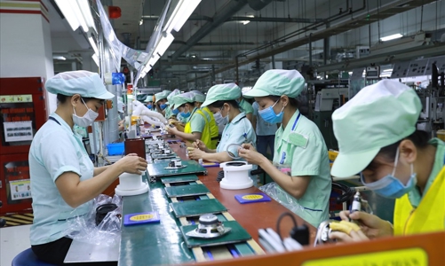 Không nên tiếp tục trễ hẹn tăng lương tối thiểu vùng