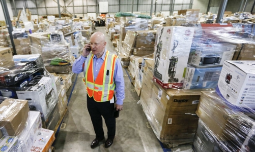 Một số lượng hàng trả lại khổng lồ phải bán lỗ do lạm phát tại Mỹ