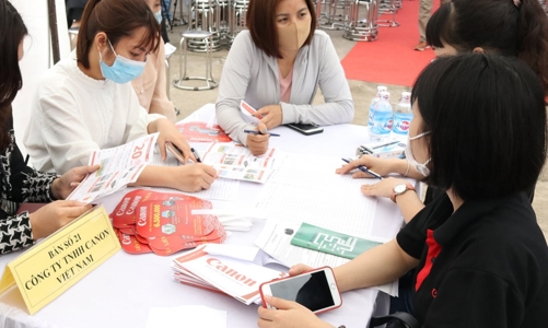 Vẫn thiếu lao động, doanh nghiệp xoay xở đủ đường