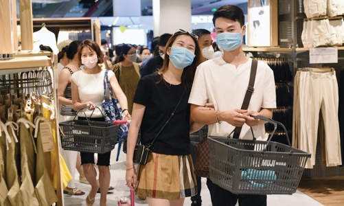 Giá thuê mặt bằng bật tăng, cơ hội cho cổ phiếu bất động sản bán lẻ bứt phá?