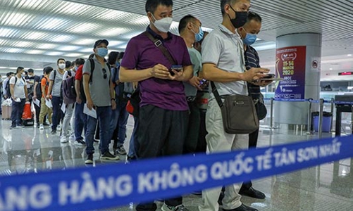 Ban Nghiên cứu phát triển kinh tế tư nhân đề xuất bỏ xét nghiệm người nhập cảnh