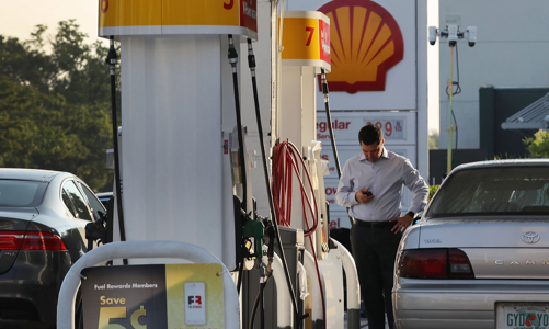 Giá xăng ở Mỹ lập kỷ lục mới