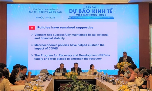 Thách thức nền kinh tế đang đối mặt ngày càng lớn