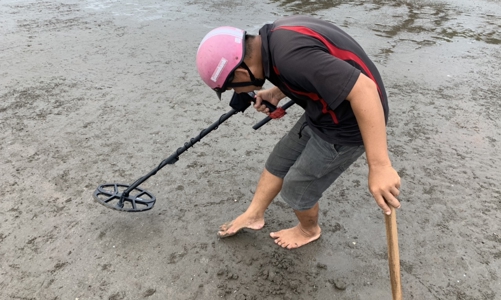 Mưu sinh ven bờ biển với những nghề độc, lạ