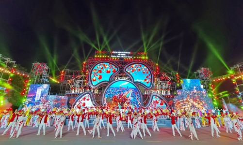 Những hình ảnh ấn tượng, đặc sắc tại Lễ hội Hoa phượng đỏ Hải Phòng 2022