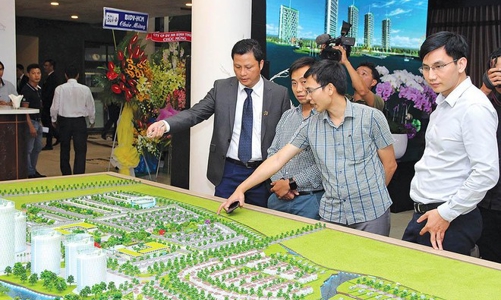 Nguồn vốn bị siết, chủ đầu tư bất động sản sẽ thận trọng mở rộng quỹ đất 