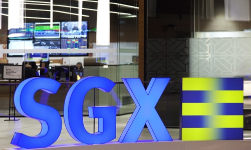 Cả châu Á-Thái Bình Dương, chỉ có 2 thị trường chứng khoán giữ được thành quả tăng từ đầu năm