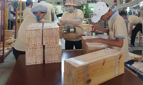 Hoa Kỳ khởi xướng điều tra sản phẩm tủ gỗ nhập khẩu từ Việt Nam