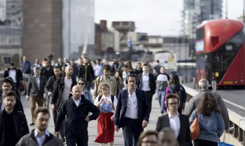 Khởi động chương trình thử nghiệm làm việc 4 ngày mỗi tuần lớn nhất thế giới