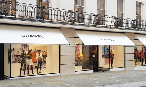 Cửa hàng flagship trong “cuộc chiến” với thương mại điện tử