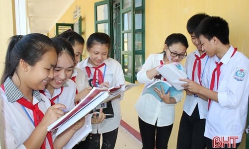 Bộ Giáo dục và Đào tạo kiến nghị miễn toàn bộ học phí cho học sinh THCS ngay từ năm học 2022 – 2023