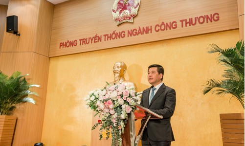 “Chép” lịch sử phát triển của ngành Công Thương tại Phòng truyền thống