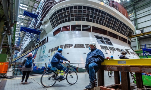 Không có người mua, con tàu du lịch lớn nhất thế giới hoá đống sắt vụn