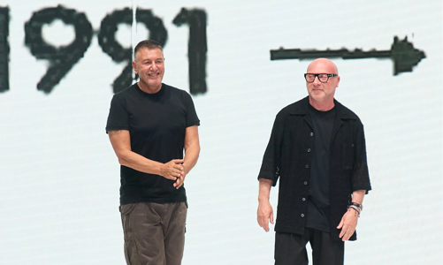 BST nam giới Dolce & Gabbana Xuân - Hè 2023: DNA của kỷ nguyên vàng