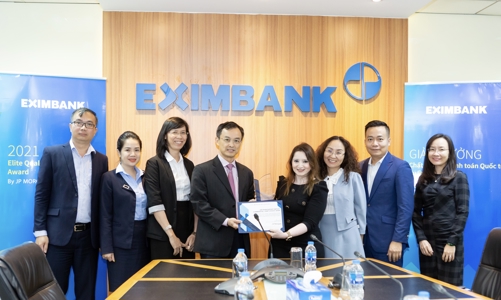 JP Morgan trao giải thưởng chất lượng thanh toán quốc tế xuất sắc cho Eximbank 