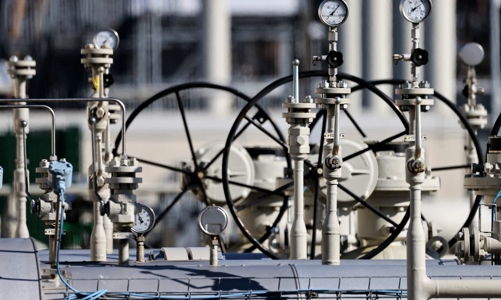 Khí đốt Nga chảy ngày càng chậm, châu Âu như “ngồi trên đống lửa”
