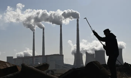 Kinh tế giảm tốc, các nhà máy thép ở Trung Quốc lâm “cơn bĩ cực”