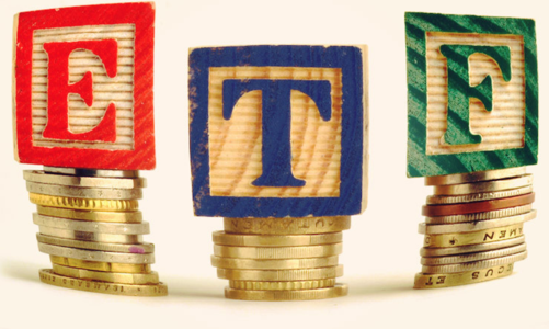 Dòng vốn toàn cầu tháo chạy khỏi cổ phiếu, trái phiếu, riêng Việt Nam hút ròng mạnh qua ETF