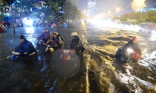 TP.HCM loay hoay tìm giải pháp chống ngập