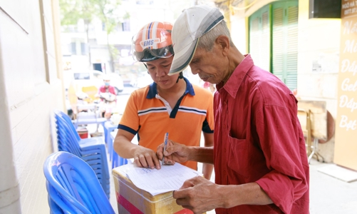 Cảnh báo mạo danh nhân viên chuyển phát nhanh gọi điện lừa đảo người dân
