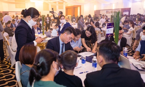 Akari City tiếp tục tạo sức nóng trên thị trường khu Tây