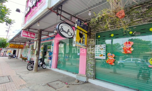 Mặt bằng bán lẻ nhộn nhịp nhờ cuộc đua của các thương hiệu lớn