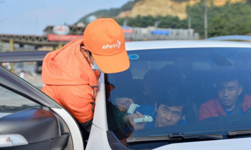 Việt Nam đang triển khai công nghệ thu phí không dừng rất tiên tiến, chủ phương tiện vui vẻ phối hợp 