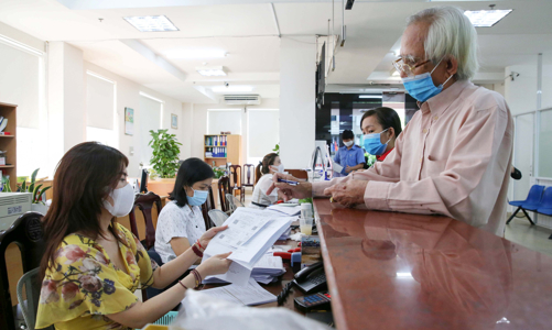 Bốn nhóm viên chức được nghỉ hưu muộn hơn 5 năm