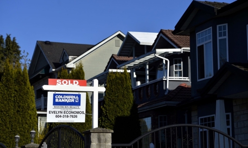 Nghiên cứu: Chứng khoán mang lại lợi nhuận cao hơn bất động sản, làm tăng khoảng cách giàu nghèo ở Mỹ