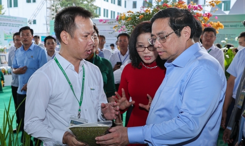 Thủ tướng: Học viện Nông nghiệp Việt Nam phải trở thành đại học hàng đầu thế giới về nông nghiệp