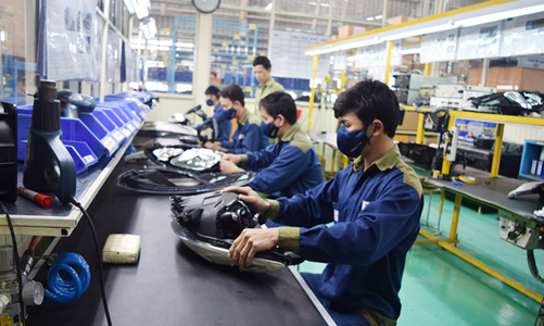 Kiều hối từ xuất khẩu lao động về Việt Nam khoảng 3 tỷ USD mỗi năm